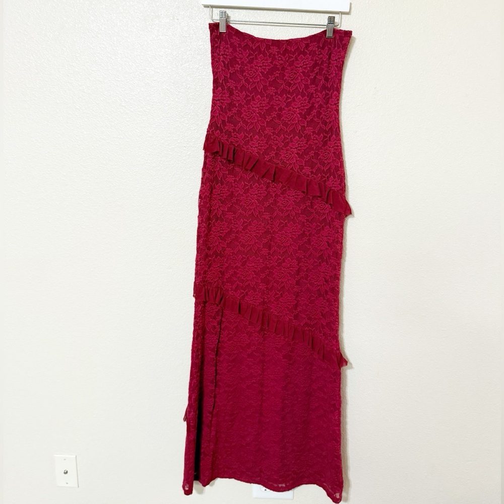 More To Come Xandra Red Lace Ruffle Stretch Midi Strapless Dress size medium - Picture 5 of 9
